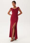 Bubbleroom Occasion Twist Off Shoulder Gown Red S