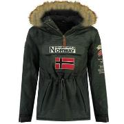 Parkatakki Geographical Norway  BARMAN BOY  8 vuotta