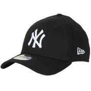 Lippalakit New-Era  LEAGUE BASIC 39THIRTY NEW YORK YANKEES  EU S / M