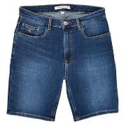 Shortsit & Bermuda-shortsit Calvin Klein Jeans  REGULAR SHORT ESS BLUE...