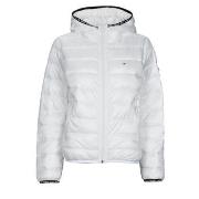Toppatakki Tommy Jeans  TJW QUILTED TAPE HOODED JACKET  EU XXS