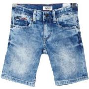 Shortsit & Bermuda-shortsit Tommy Hilfiger  -  4 vuotta