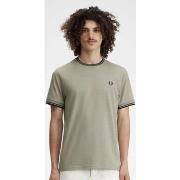 Lyhythihainen t-paita Fred Perry  M1588  EU S