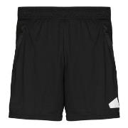 Shortsit & Bermuda-shortsit adidas  Train Essentials Logo Training Sho...