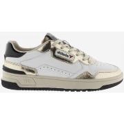 Tennarit Victoria  C80 - metal crack  37