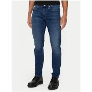 Suorat farkut Calvin Klein Jeans  J30J325983  US 30 / 32