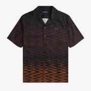 T-paidat & Poolot Fred Perry  WAVE GRAPHIC REVERE COLLAR  EU L