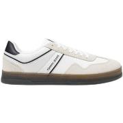 Tennarit Tommy Hilfiger  THE GREENWICH LEATHER EM0EM01524  40