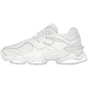 Tennarit New Balance  9060 Triple White  37