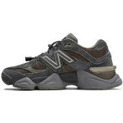 Tennarit New Balance  9060 Blacktop Dark Moss  36