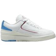 Tennarit Nike  Air Jordan 2 Low  39