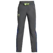 Housut Under Armour  Pantalon Tissé Ua Tyle Pour Garçon  EU L