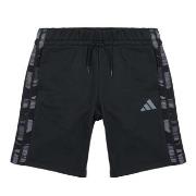 Shortsit & Bermuda-shortsit adidas  -  11 / 12 vuotta