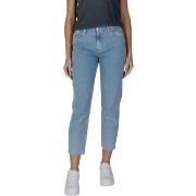 Suorat farkut Calvin Klein Jeans  MOM J20J224516  IT 38