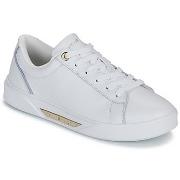 Kengät Tommy Hilfiger  CHIC COURT SNEAKER  37