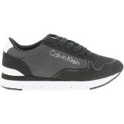 Kengät Calvin Klein Jeans  TORI REFLEX  BLACK RE9382  35