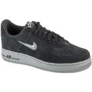 Kengät Nike  Air Force 1  44