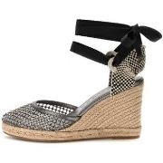 Kävelykengät Guess  FLJCHA FAB04  36