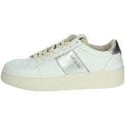 Kengät Saint Sneakers  TENNIS  36