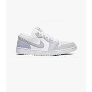 Tennarit Nike  Air Jordan 1 low Paris  40