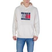 Svetari Tommy Hilfiger  TJM REG RWB FLAG HOO DM0DM22092  EU XXL