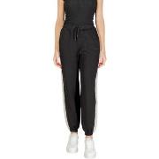 Jogging housut / Ulkoiluvaattee Guess  MARYELLA JOGGER V5YB02 KB3P2  E...
