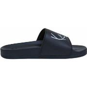 Rantasandaalit Karl Kani  1031640  46