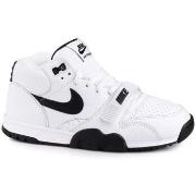 Kengät Nike  Air Trainer 1  42