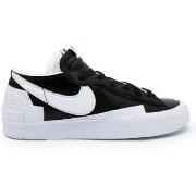 Tennarit Nike  Blazer Low X Sacai Blk Patent Leather  40
