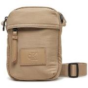 Olkalaukut Calvin Klein Jeans  LV04G3089G  Yksi Koko