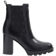 Kengät Guess  Bottines  36
