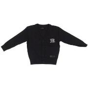 Neuleet / Villatakit John Richmond  RBA25012CD  2 vuotta