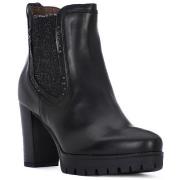 Kengät NeroGiardini  NERO GIARDINI  CARACAS NERO  39