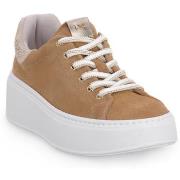 Tennarit NeroGiardini  NERO GIARDINI  424 VELOUR AMBRA  37