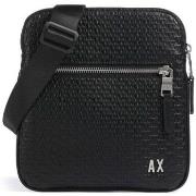 Olkalaukut Emporio Armani  XM000159AF11928UC001  Yksi Koko