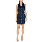 Lyhyt mekko Guess  DESTINY DRESS W5YK24 D5PW1  EU S