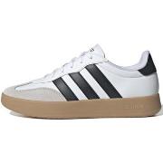 Kengät adidas  -  44 2/3
