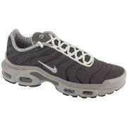 Kengät Nike  Air Max Plus  41