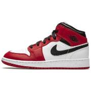 Tennarit Nike  1 Mid Chicago White  38 1/2