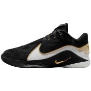 Kengät Nike  HV8454100  41