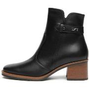 Kengät NeroGiardini  Guanto Tr Canberra 8216 T.M  36