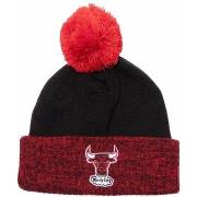 Pipot Mitchell And Ness  Two Tone Pom Beanie Hwc Chicago Bulls  Yksi K...