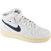 Kengät Nike  Air Force 1  apos;07 Mid  38