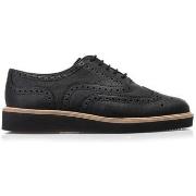 Kengät Clarks  Baille Brogue  41