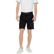 Shortsit & Bermuda-shortsit BOSS  Chino-slim-Shorts 10270650 01 505367...