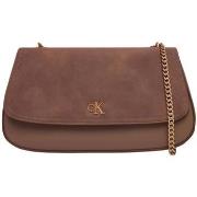 Olkalaukut Calvin Klein Jeans  CK CONV CHAIN BRUSHED MEDIUM BAG LV04F3...