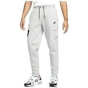 Jogging housut / Ulkoiluvaattee Nike  DM6453063  EU XXL