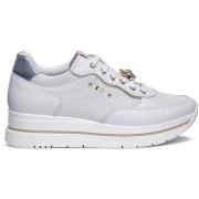 Kengät NeroGiardini  615202707  37