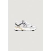 Kengät New Balance  9060 GC9060GY  36