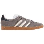Kengät adidas  Gazelle Real Madrid  41 1/3
